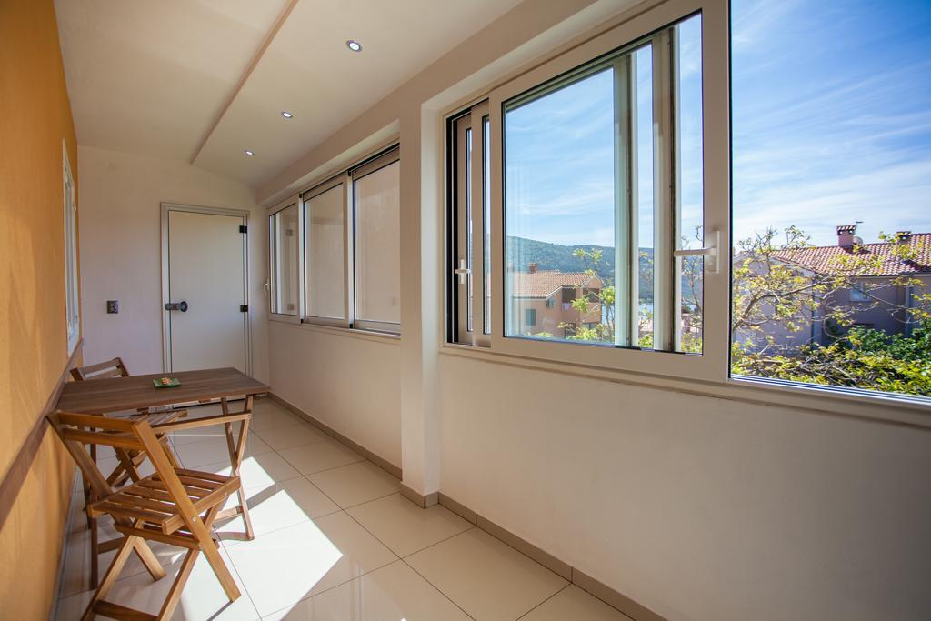 Apartman Petra Cres Kültér fotó